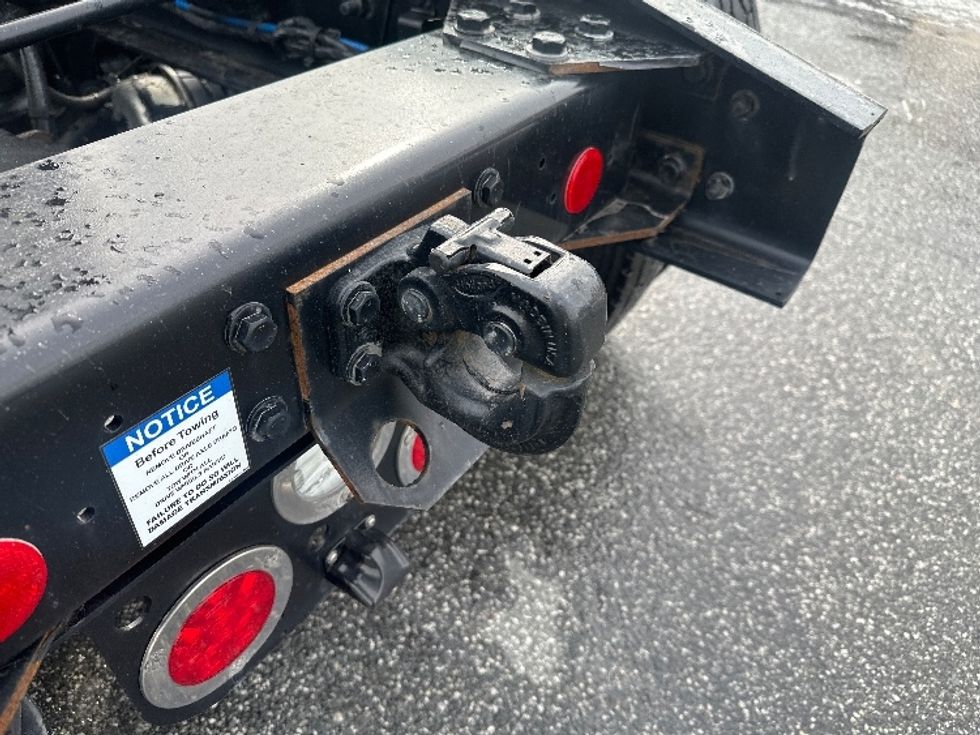 Sleeper Tractor-Heavy Duty Tractors-Freightliner-2023-T12664ST-Greensboro-NC-491,674\n\t\tmiles-$ 78,500 - Image 22