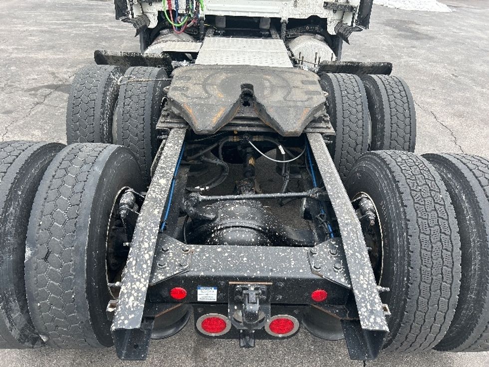 Sleeper Tractor-Heavy Duty Tractors-Freightliner-2023-T12664ST-Greensboro-NC-491,674\n\t\tmiles-$ 78,500 - Image 6