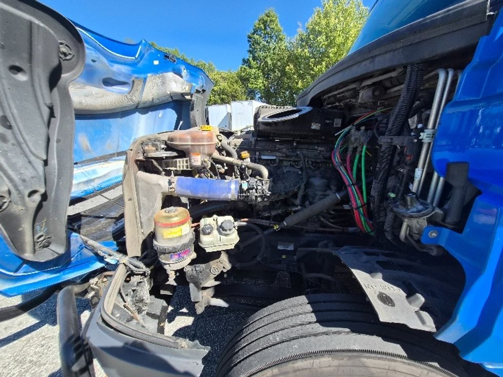 Sleeper Tractor-Heavy Duty Tractors-Freightliner-2023-T12664ST-Greensboro-NC-524,503\n\t\tmiles-$ 85,500 - Image 20