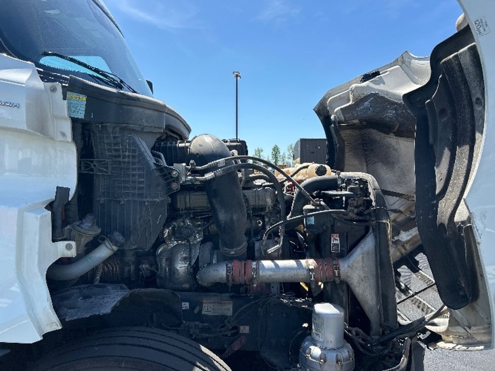 Sleeper Tractor-Heavy Duty Tractors-Freightliner-2023-T12664ST-Greensboro-NC-705,770\n\t\tmiles-$ 53,750 - Image 20