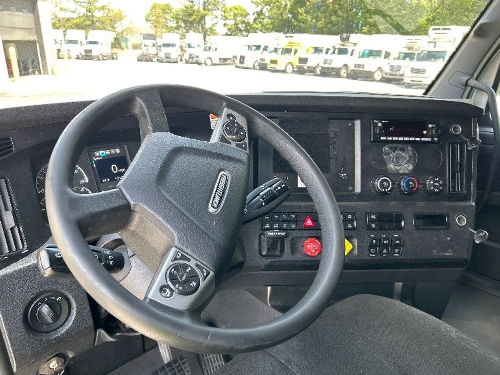 Sleeper Tractor-Heavy Duty Tractors-Freightliner-2023-T12664ST-Jessup-MD-528,621\n\t\tmiles-$ 72,500 - Image 10