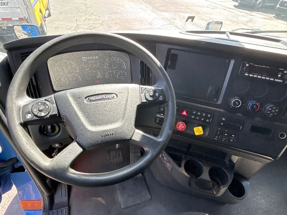 Sleeper Tractor-Heavy Duty Tractors-Freightliner-2023-T12664ST-Jessup-PA-532,278\n\t\tmiles-$ 80,750 - Image 11