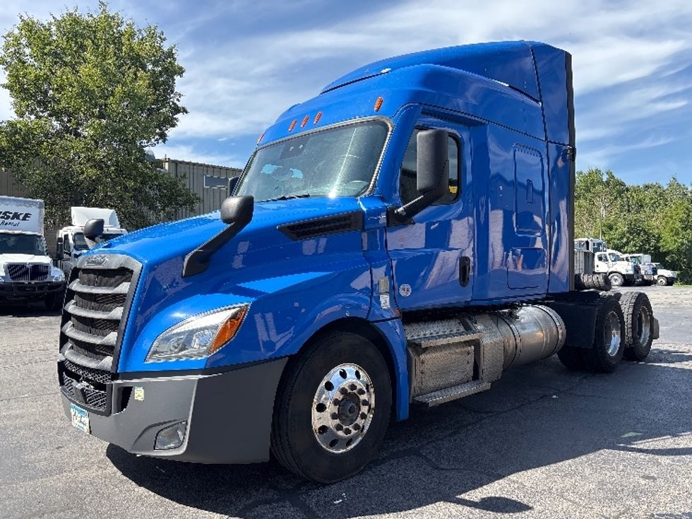 Sleeper Tractor-Heavy Duty Tractors-Freightliner-2023-T12664ST-Jessup-PA-532,278\n\t\tmiles-$ 80,750 - Image 3