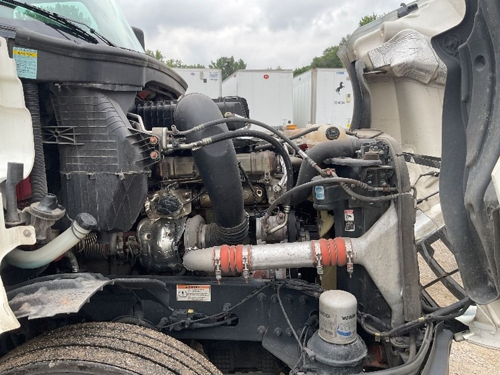 Sleeper Tractor-Heavy Duty Tractors-Freightliner-2023-T12664ST-La Porte-IN-536,749\n\t\tmiles-$ 78,750 - Image 20