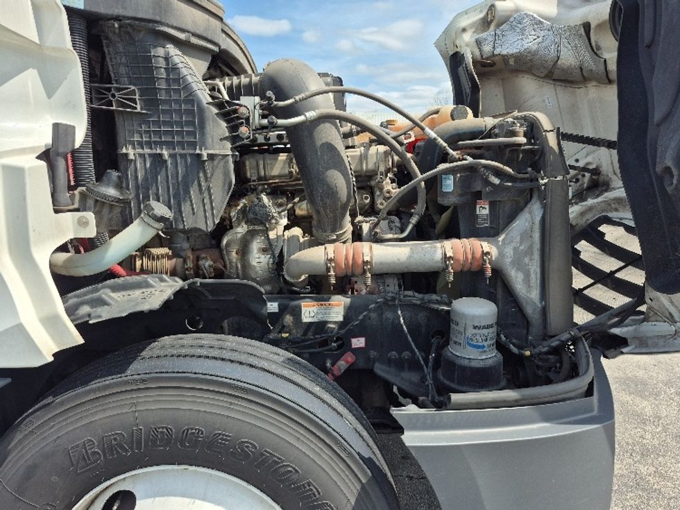 Sleeper Tractor-Heavy Duty Tractors-Freightliner-2023-T12664ST-La Porte-IN-656,614\n\t\tmiles-$ 52,000 - Image 20