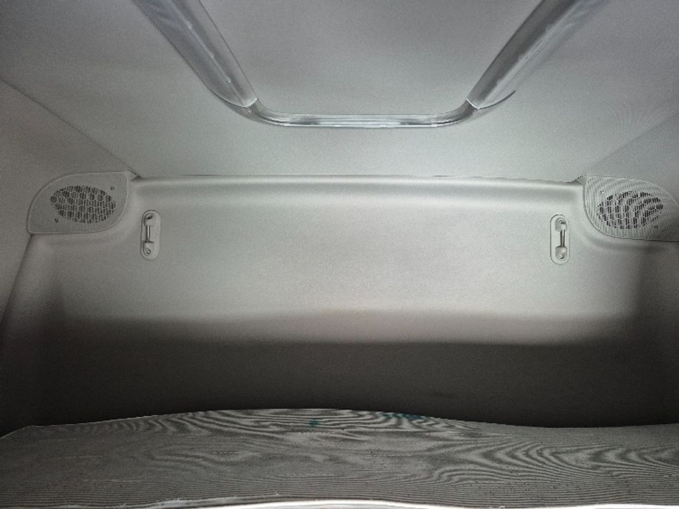 Sleeper Tractor-Heavy Duty Tractors-Freightliner-2023-T12664ST-La Porte-IN-656,614\n\t\tmiles-$ 52,000 - Image 22