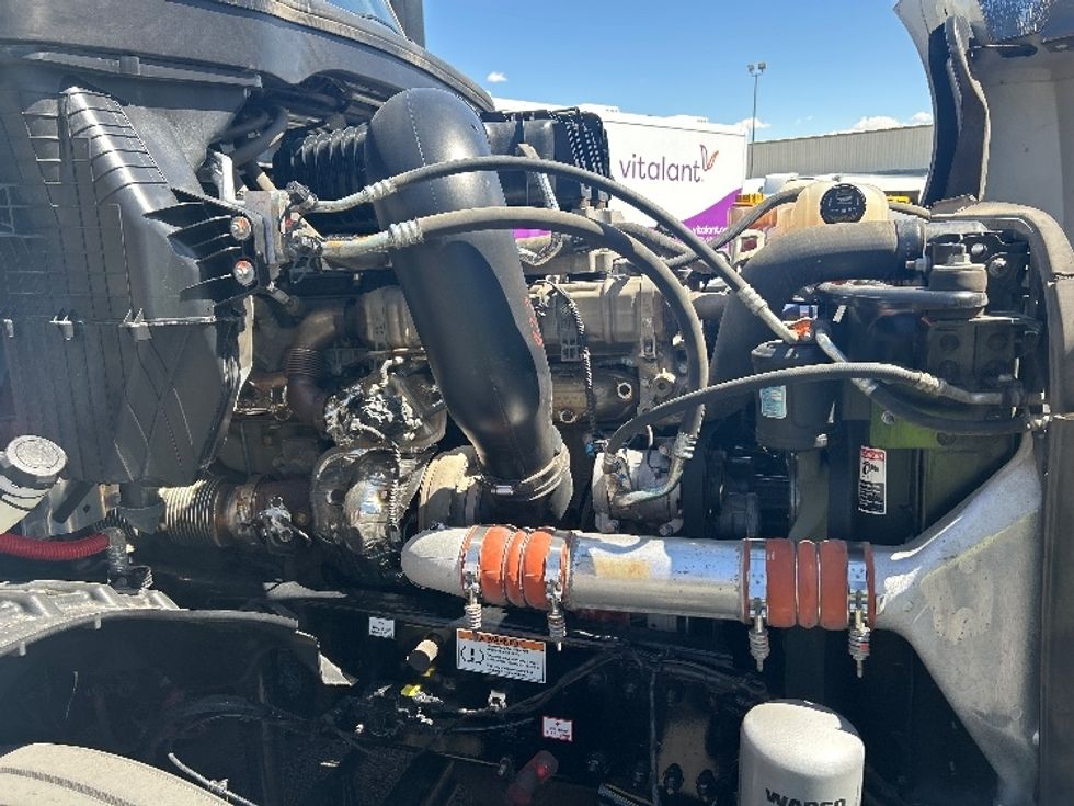 Sleeper Tractor-Heavy Duty Tractors-Freightliner-2023-T12664ST-Las Vegas-NV-544,545\n\t\tmiles-$ 75,750 - Image 20