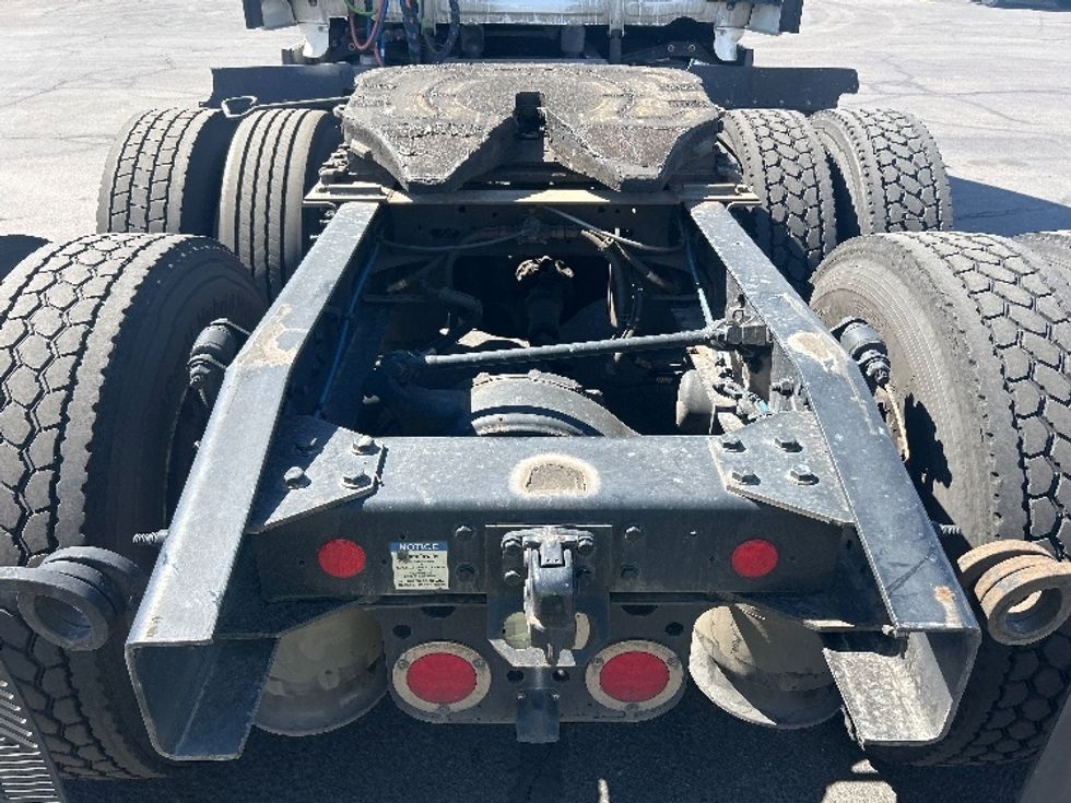 Sleeper Tractor-Heavy Duty Tractors-Freightliner-2023-T12664ST-Las Vegas-NV-678,886\n\t\tmiles-$ 65,500 - Image 6