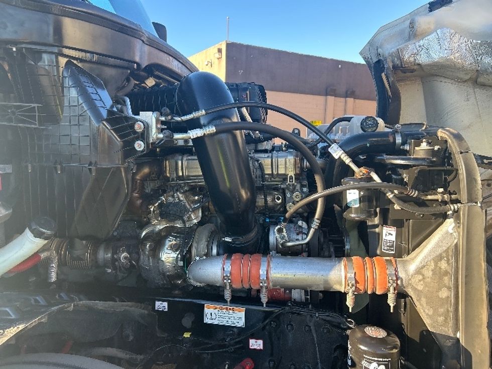 Sleeper Tractor-Heavy Duty Tractors-Freightliner-2023-T12664ST-Las Vegas-NV-722,248\n\t\tmiles-$ 56,750 - Image 20