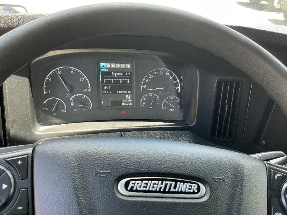 Sleeper Tractor-Heavy Duty Tractors-Freightliner-2023-T12664ST-Medley-FL-448,031\n\t\tmiles-$ 83,500 - Image 11