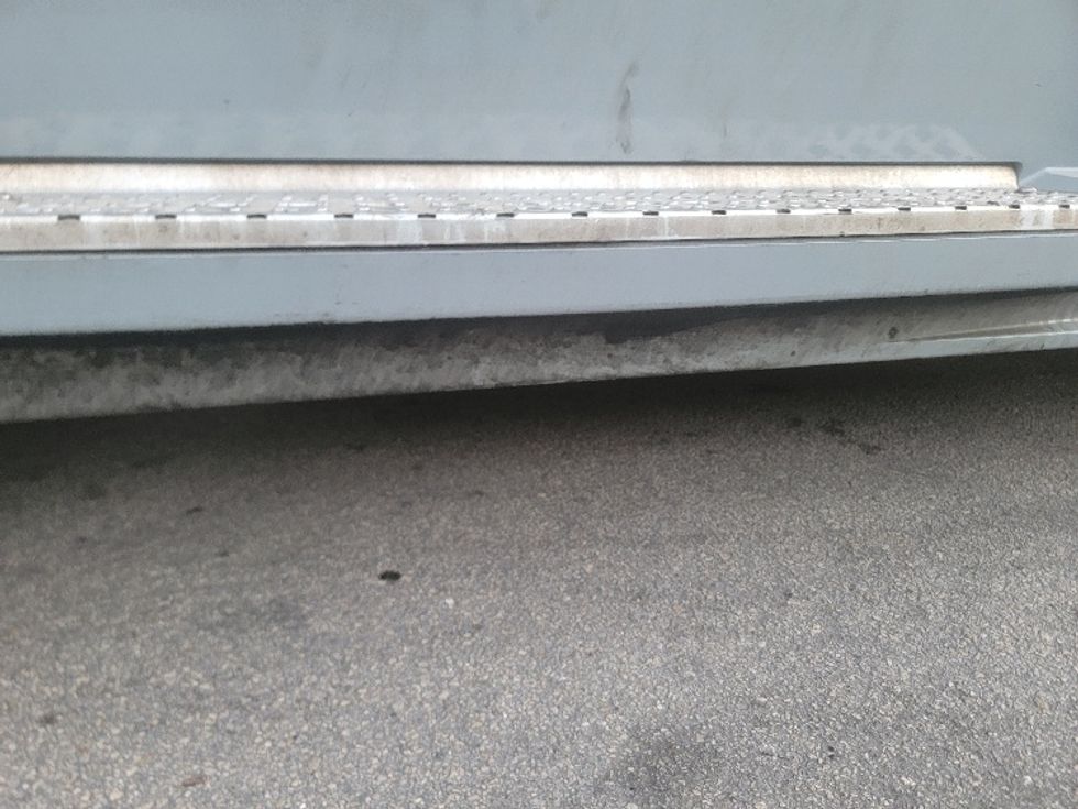 Sleeper Tractor-Heavy Duty Tractors-Freightliner-2023-T12664ST-Medley-FL-448,031\n\t\tmiles-$ 83,500 - Image 25