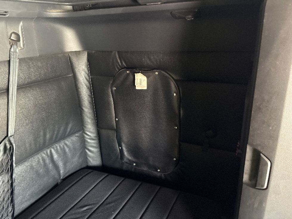 Sleeper Tractor-Heavy Duty Tractors-Freightliner-2023-T12664ST-Medley-FL-639,981\n\t\tmiles-$ 65,000 - Image 18