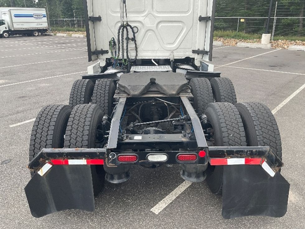 Sleeper Tractor-Heavy Duty Tractors-Freightliner-2023-T12664ST-Millville-NJ-625,195\n\t\tmiles-$ 70,000 - Image 6