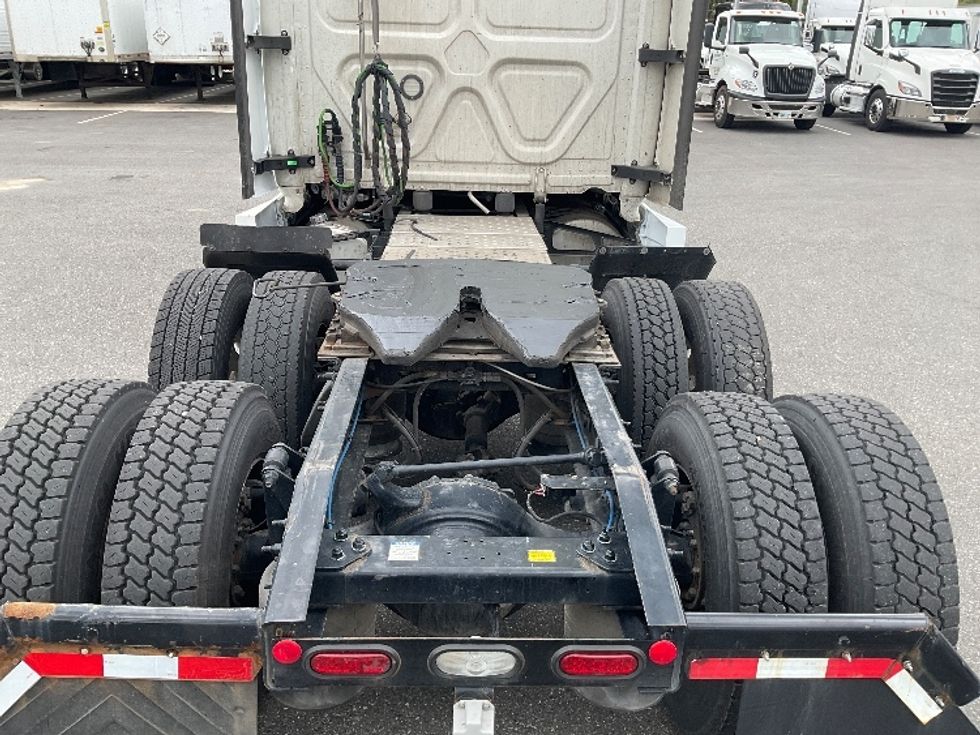 Sleeper Tractor-Heavy Duty Tractors-Freightliner-2023-T12664ST-Millville-NJ-635,248\n\t\tmiles-$ 63,750 - Image 6