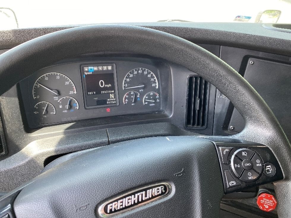 Sleeper Tractor-Heavy Duty Tractors-Freightliner-2023-T12664ST-Minoa-NY-223,510\n\t\tmiles-$ 102,750 - Image 11