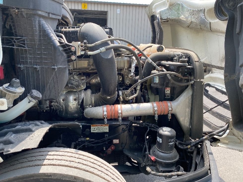 Sleeper Tractor-Heavy Duty Tractors-Freightliner-2023-T12664ST-Minoa-NY-223,510\n\t\tmiles-$ 102,750 - Image 20