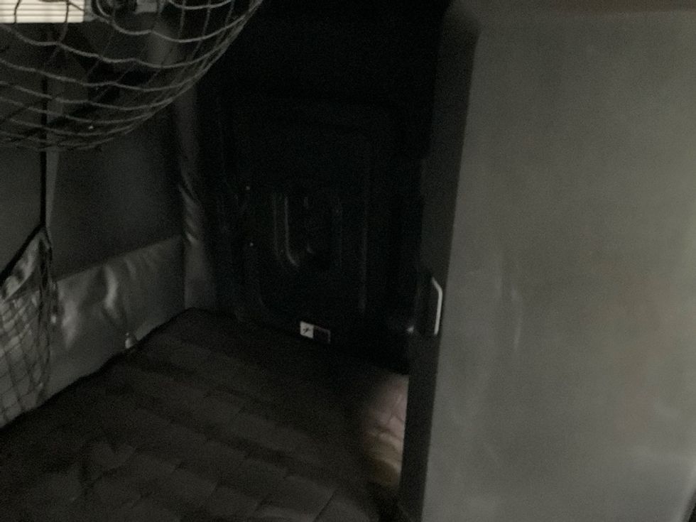 Sleeper Tractor-Heavy Duty Tractors-Freightliner-2023-T12664ST-Moberly-MO-623,903\n\t\tmiles-$ 61,000 - Image 18