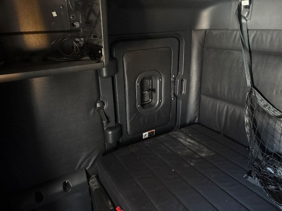 Sleeper Tractor-Heavy Duty Tractors-Freightliner-2023-T12664ST-North Bergen-NJ-618,649\n\t\tmiles-$ 59,000 - Image 17