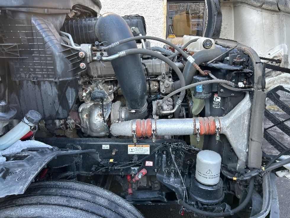 Sleeper Tractor-Heavy Duty Tractors-Freightliner-2023-T12664ST-North Bergen-NJ-630,860\n\t\tmiles-$ 58,000 - Image 20