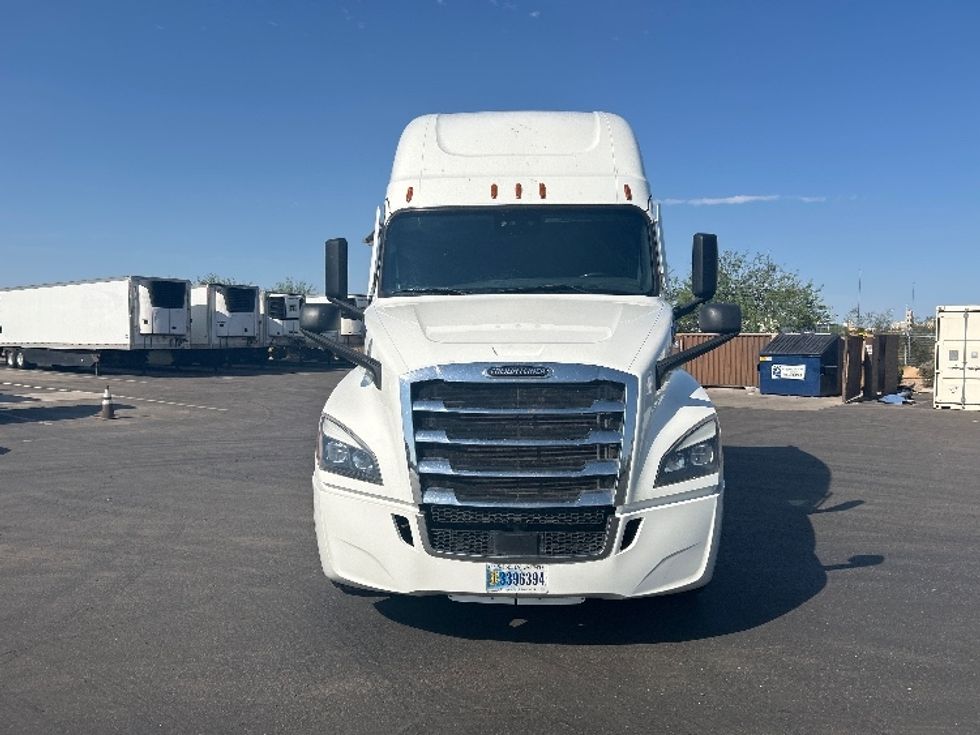 Sleeper Tractor-Heavy Duty Tractors-Freightliner-2023-T12664ST-Phoenix-AZ-374,829\n\t\tmiles-$ 101,000 - Image 2