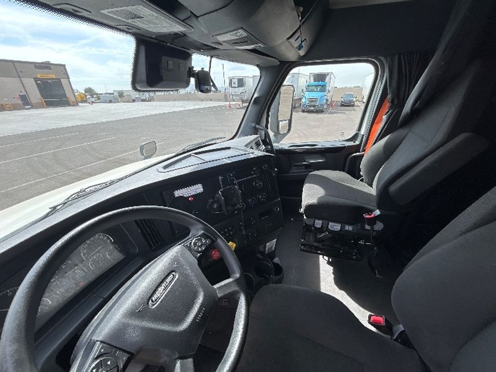 Sleeper Tractor-Heavy Duty Tractors-Freightliner-2023-T12664ST-Phoenix-AZ-585,145\n\t\tmiles-$ 70,000 - Image 10