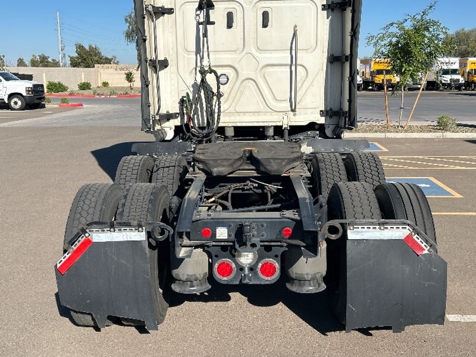 Sleeper Tractor-Heavy Duty Tractors-Freightliner-2023-T12664ST-Phoenix-AZ-647,490\n\t\tmiles-$ 62,250 - Image 6