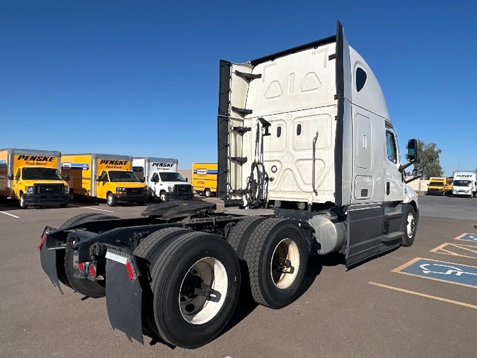 Sleeper Tractor-Heavy Duty Tractors-Freightliner-2023-T12664ST-Phoenix-AZ-647,490\n\t\tmiles-$ 62,250 - Image 7