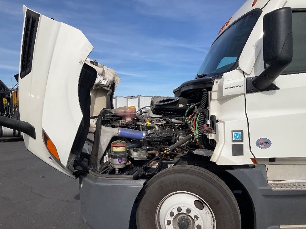 Sleeper Tractor-Heavy Duty Tractors-Freightliner-2023-T12664ST-Phoenix-AZ-658,219\n\t\tmiles-$ 61,000 - Image 21