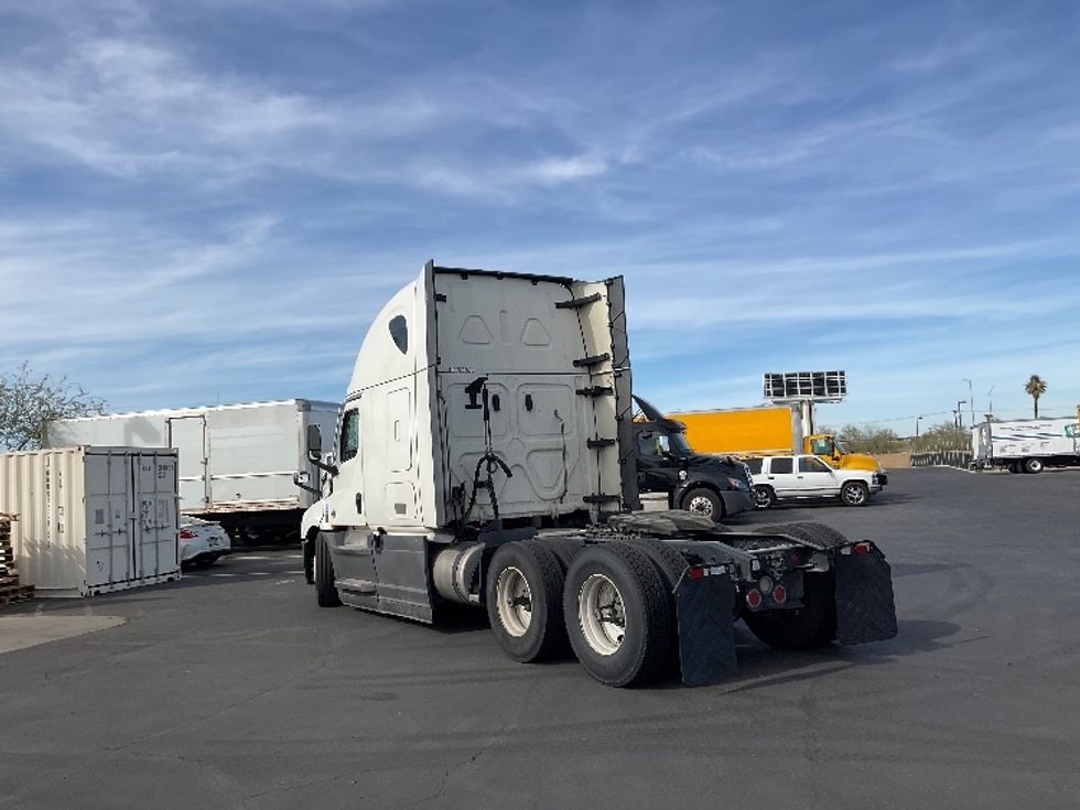 Sleeper Tractor-Heavy Duty Tractors-Freightliner-2023-T12664ST-Phoenix-AZ-658,219\n\t\tmiles-$ 61,000 - Image 5