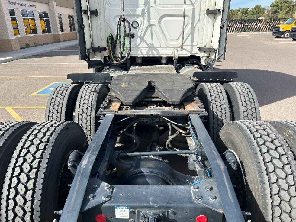 Sleeper Tractor-Heavy Duty Tractors-Freightliner-2023-T12664ST-Phoenix-AZ-748,364\n\t\tmiles-$ 51,750 - Image 6