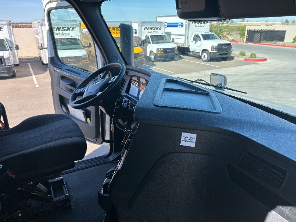 Sleeper Tractor-Heavy Duty Tractors-Freightliner-2023-T12664ST-Phoenix-AZ-761,411\n\t\tmiles-$ 50,250 - Image 15