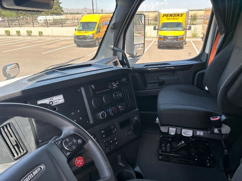 Sleeper Tractor-Heavy Duty Tractors-Freightliner-2023-T12664ST-Phoenix-AZ-929,223\n\t\tmiles-$ 40,750 - Image 10