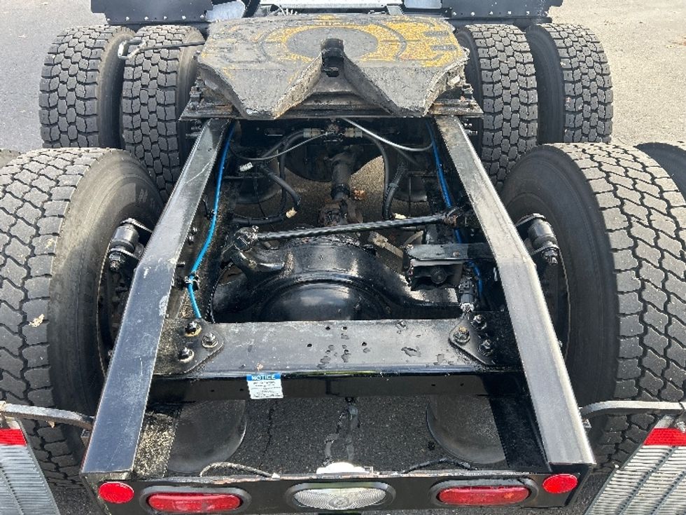 Sleeper Tractor-Heavy Duty Tractors-Freightliner-2023-T12664ST-Portland-OR-583,941\n\t\tmiles-$ 71,500 - Image 6