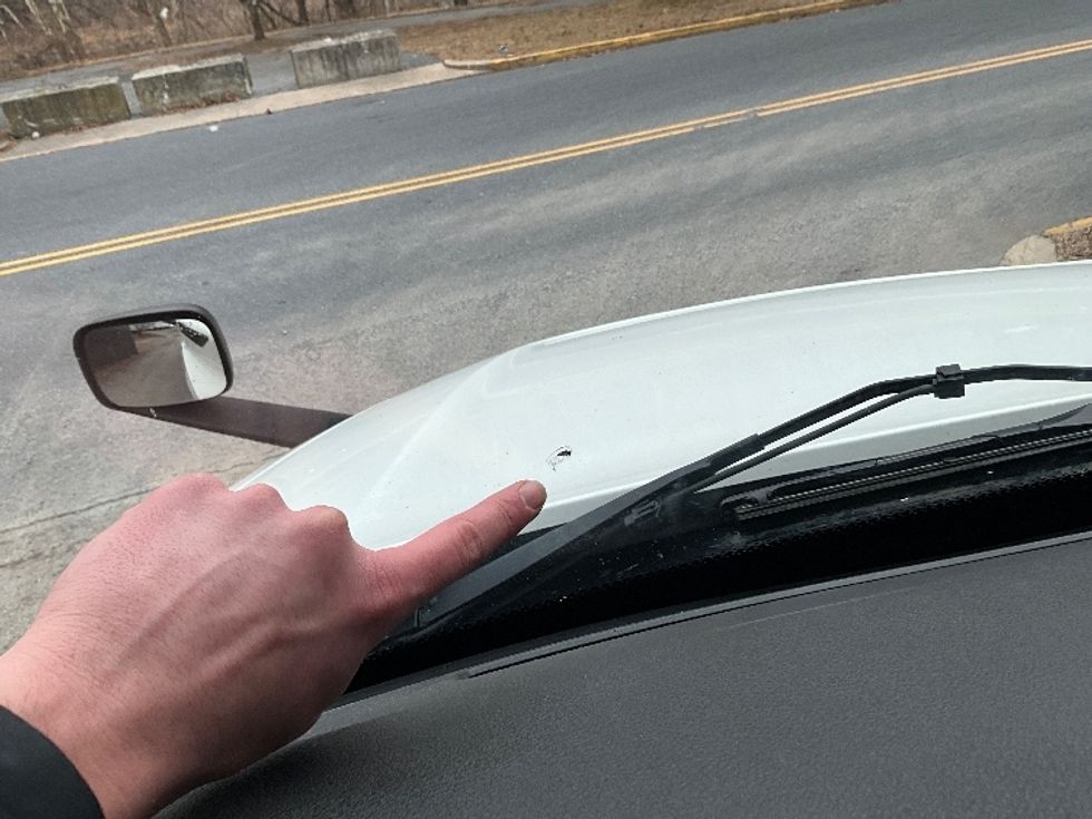 Sleeper Tractor-Heavy Duty Tractors-Freightliner-2023-T12664ST-Reading-PA-337,215\n\t\tmiles-$ 86,750 - Image 22