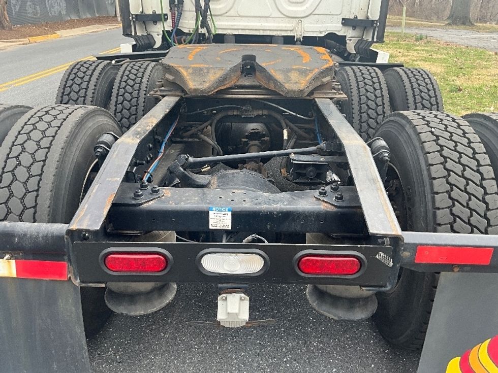 Sleeper Tractor-Heavy Duty Tractors-Freightliner-2023-T12664ST-Reading-PA-622,148\n\t\tmiles-$ 58,500 - Image 6
