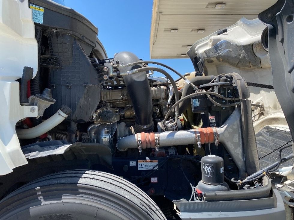 Sleeper Tractor-Heavy Duty Tractors-Freightliner-2023-T12664ST-Salt Lake City-UT-646,941\n\t\tmiles-$ 71,500 - Image 20