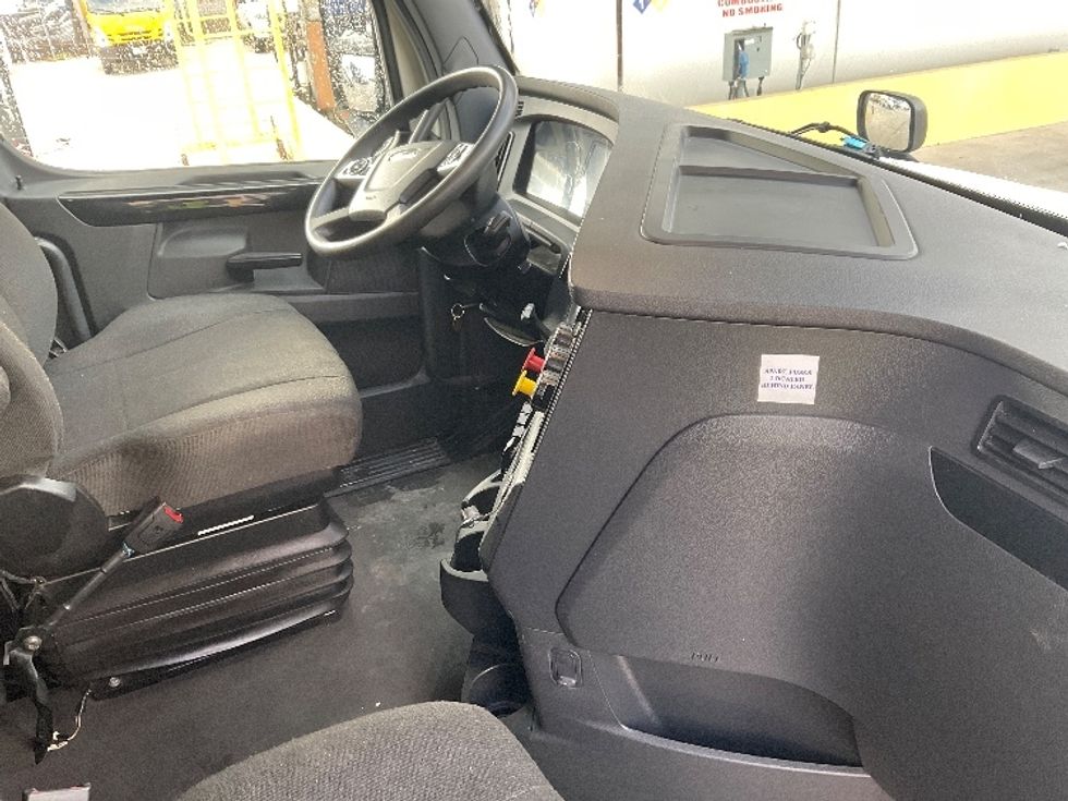 Sleeper Tractor-Heavy Duty Tractors-Freightliner-2023-T12664ST-San Antonio-TX-237,410\n\t\tmiles-$ 102,000 - Image 15