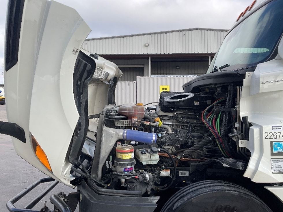 Sleeper Tractor-Heavy Duty Tractors-Freightliner-2023-T12664ST-San Antonio-TX-237,410\n\t\tmiles-$ 102,000 - Image 21