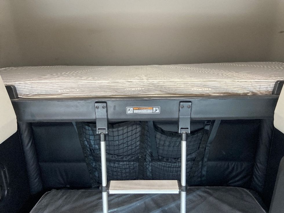 Sleeper Tractor-Heavy Duty Tractors-Freightliner-2023-T12664ST-San Antonio-TX-501,504\n\t\tmiles-$ 78,500 - Image 22