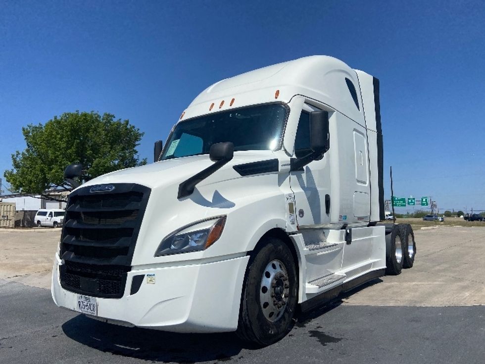 Sleeper Tractor-Heavy Duty Tractors-Freightliner-2023-T12664ST-San Antonio-TX-506,501\n\t\tmiles-$ 76,750 - Image 3
