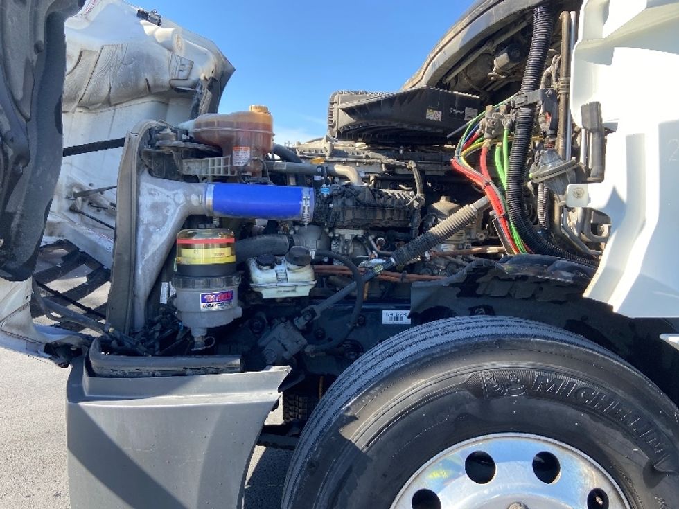 Sleeper Tractor-Heavy Duty Tractors-Freightliner-2023-T12664ST-San Antonio-TX-558,542\n\t\tmiles-$ 73,750 - Image 21