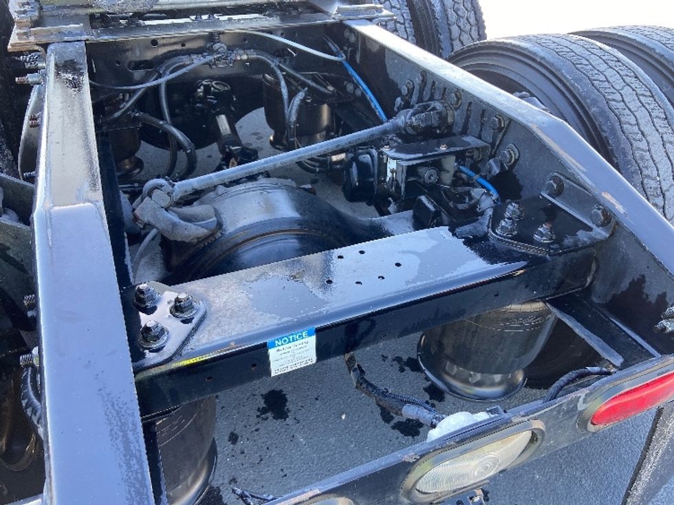 Sleeper Tractor-Heavy Duty Tractors-Freightliner-2023-T12664ST-San Antonio-TX-558,542\n\t\tmiles-$ 73,750 - Image 6