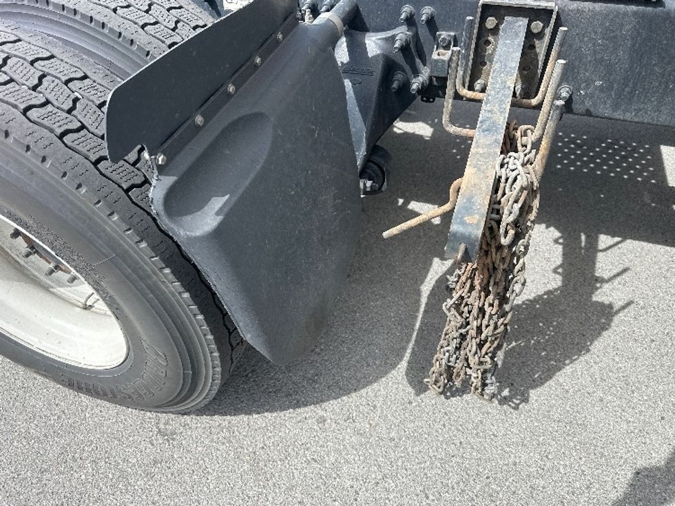 Sleeper Tractor-Heavy Duty Tractors-Freightliner-2023-T12664ST-Sparks-NV-639,562\n\t\tmiles-$ 65,500 - Image 24