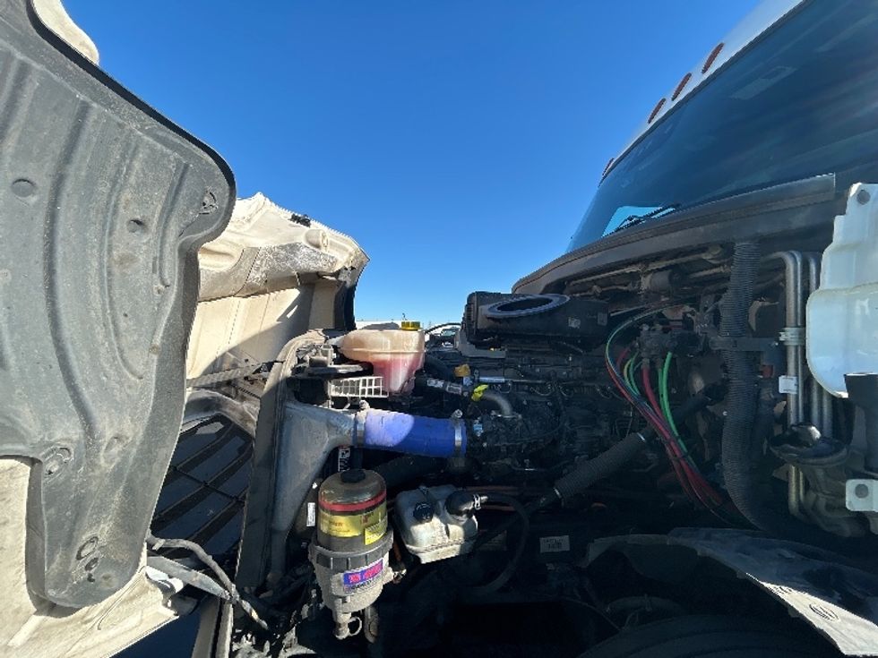 Sleeper Tractor-Heavy Duty Tractors-Freightliner-2023-T12664ST-Stockton-CA-720,408\n\t\tmiles-$ 56,500 - Image 21