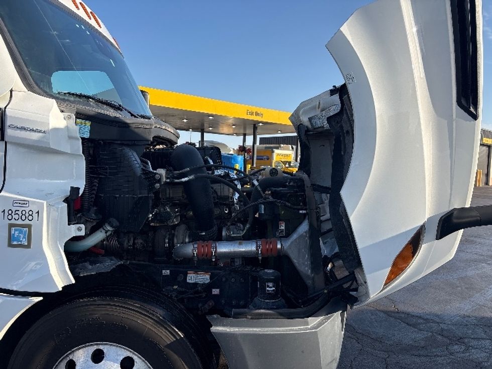 Sleeper Tractor-Heavy Duty Tractors-Freightliner-2023-T12664ST-Sturtevant-WI-576,387\n\t\tmiles-$ 65,000 - Image 20