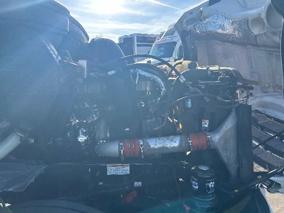 Sleeper Tractor-Heavy Duty Tractors-Freightliner-2023-T12664ST-Sturtevant-WI-645,674\n\t\tmiles-$ 60,500 - Image 20