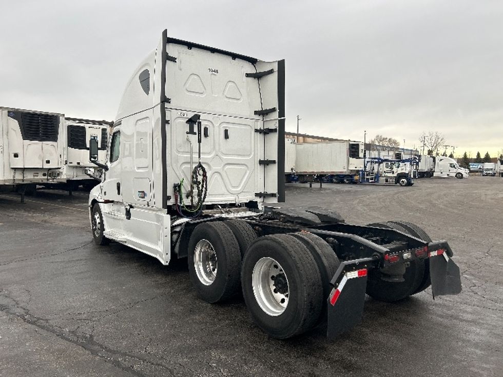 Sleeper Tractor-Heavy Duty Tractors-Freightliner-2023-T12664ST-Sturtevant-WI-678,220\n\t\tmiles-$ 55,500 - Image 5
