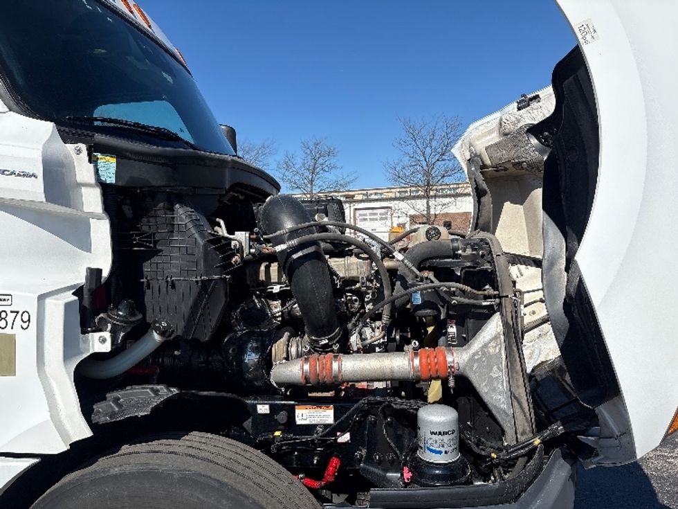 Sleeper Tractor-Heavy Duty Tractors-Freightliner-2023-T12664ST-Sturtevant-WI-752,622\n\t\tmiles-$ 48,250 - Image 19