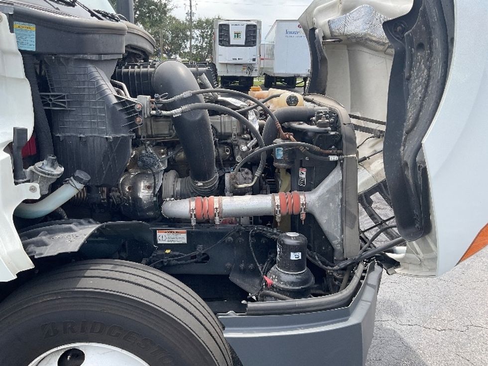 Sleeper Tractor-Heavy Duty Tractors-Freightliner-2023-T12664ST-Tampa-FL-612,689\n\t\tmiles-$ 66,250 - Image 20