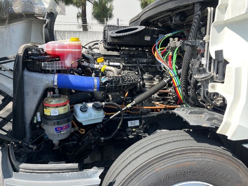 Sleeper Tractor-Heavy Duty Tractors-Freightliner-2023-T12664ST-Torrance-CA-635,809\n\t\tmiles-$ 65,750 - Image 21